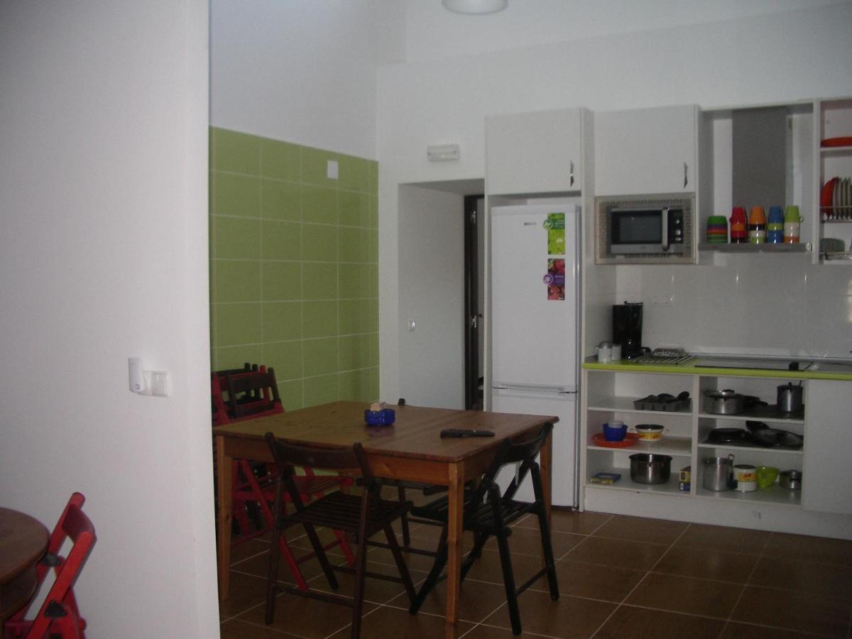 Hostel El Castillo Aninon Bagian luar foto