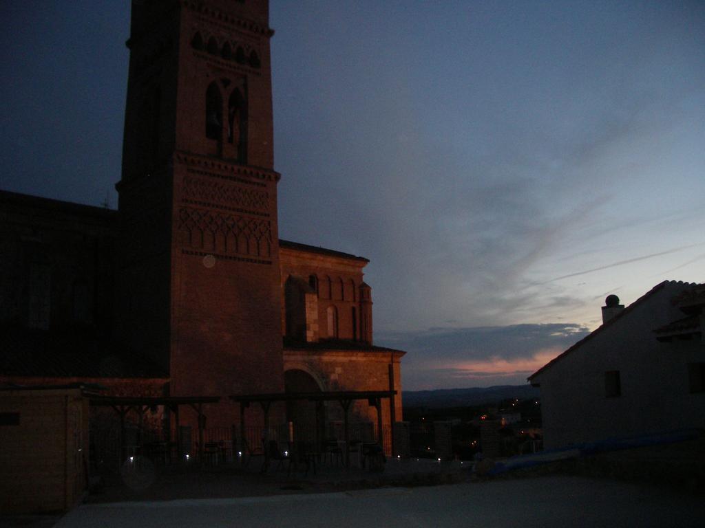 Hostel El Castillo Aninon Bagian luar foto