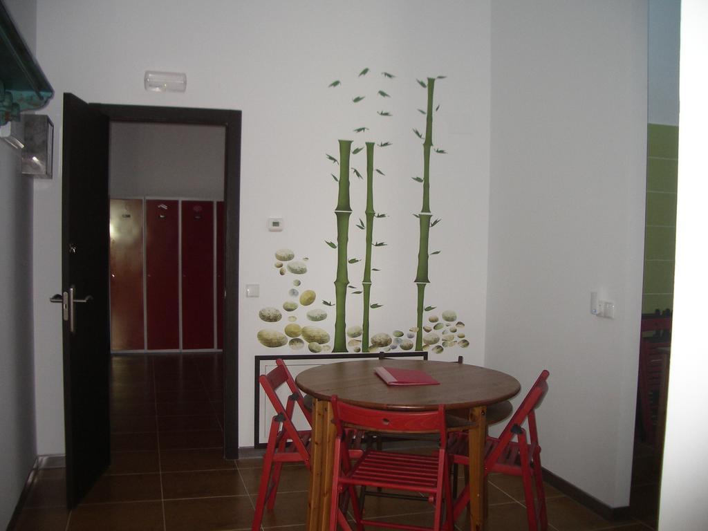 Hostel El Castillo Aninon Bagian luar foto